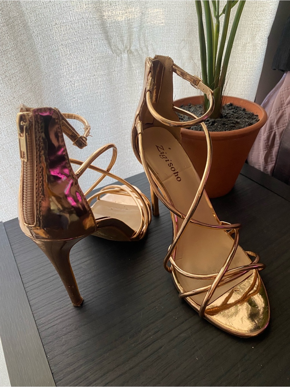 Zigi Soho Blaker Metallic Rose Gold Copper Strappy Stiletto Heels Sandals 8.5
